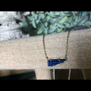 Kendra Scott necklace